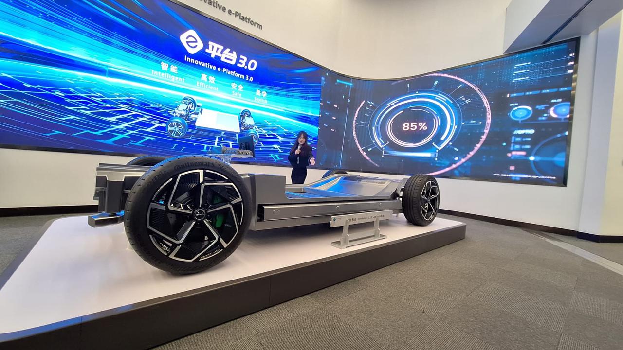 BYD Ungkap e-Platform e3 Hingga e4, Optimalkan Performa EV Masa Depan